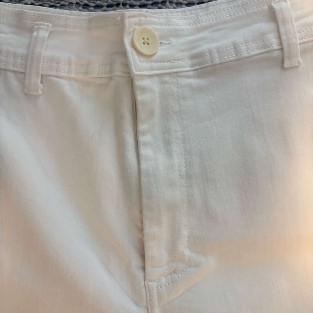 OAT New York Women's white Wide-Leg Jeans crop. 12/31”waist. Like new - Picture 2 of 5